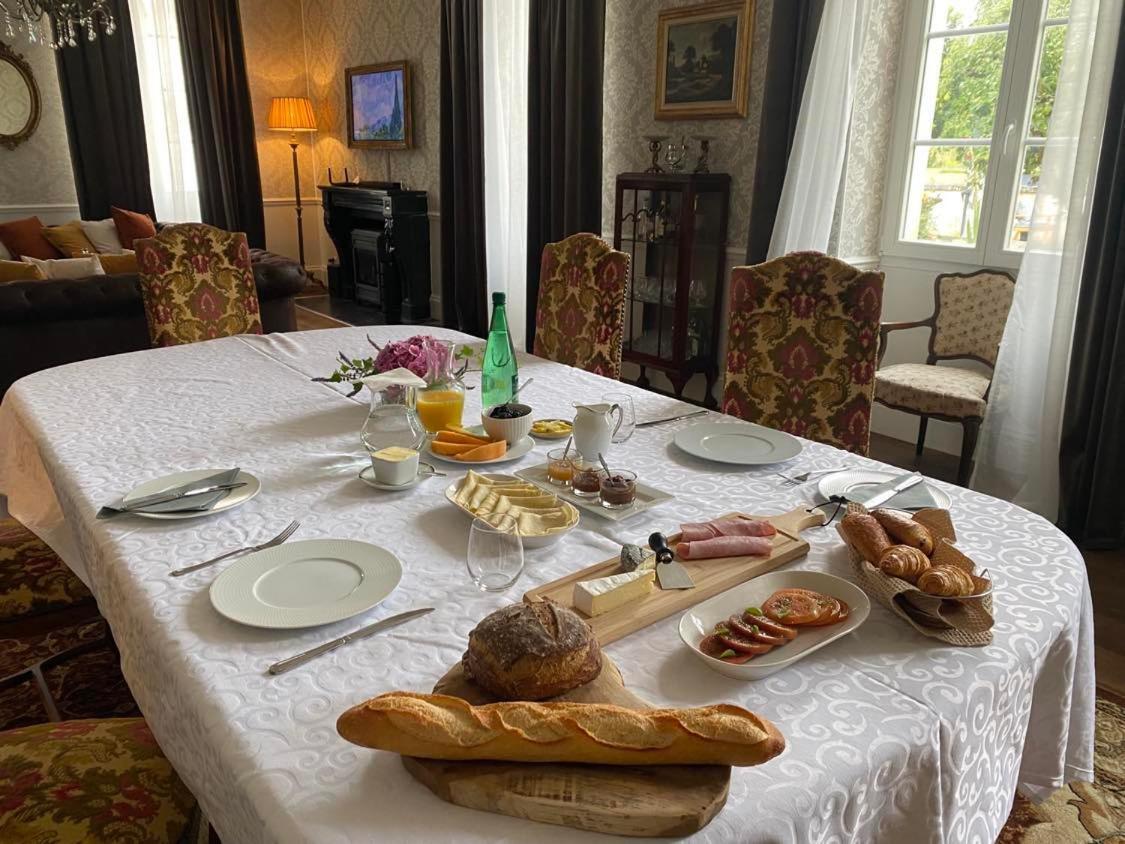 Angeac-Charente Le Grand Berger Chambres D'Hotes מראה חיצוני תמונה